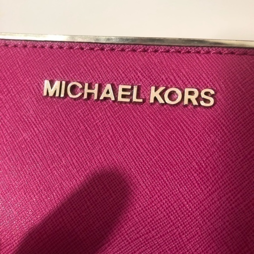 Michael kors pink wallet zipper - Picture 10 of 10